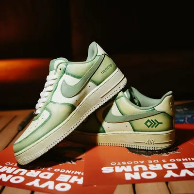 Air Force 1 en degradado verde, hechas para Ovy On The Drums