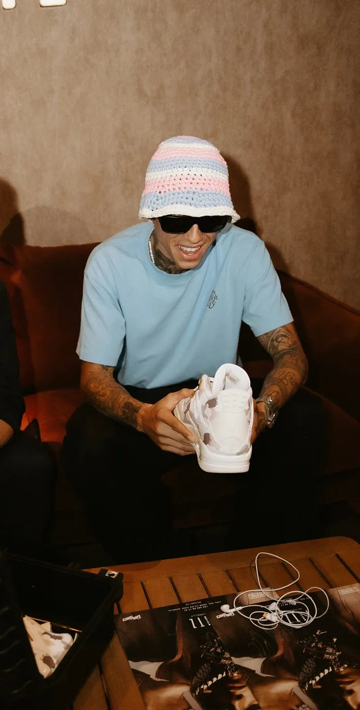 Central Cee con sus Jordan 4 personalizadas